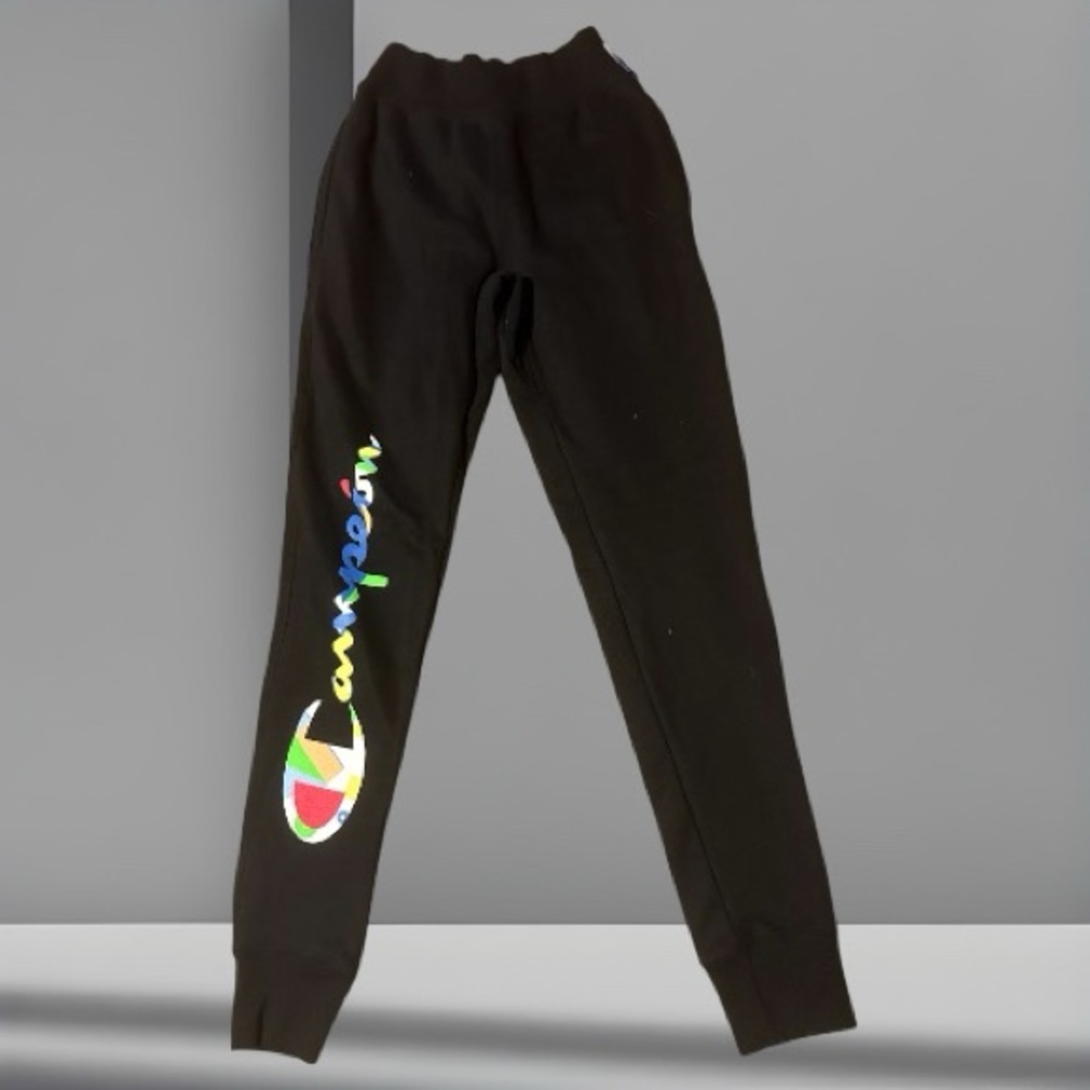 NWT Champion Reverse Weave “Champeon” Hispanic Heritage Jogger Black Size XS